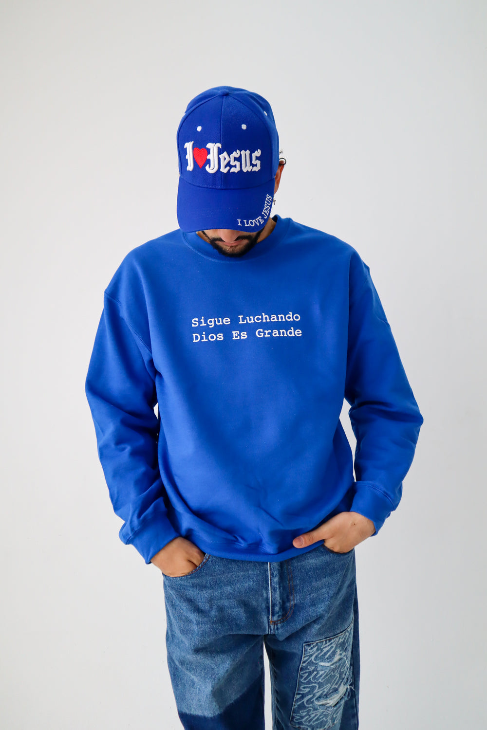 Sigue Luchando Blue Sweatshirt