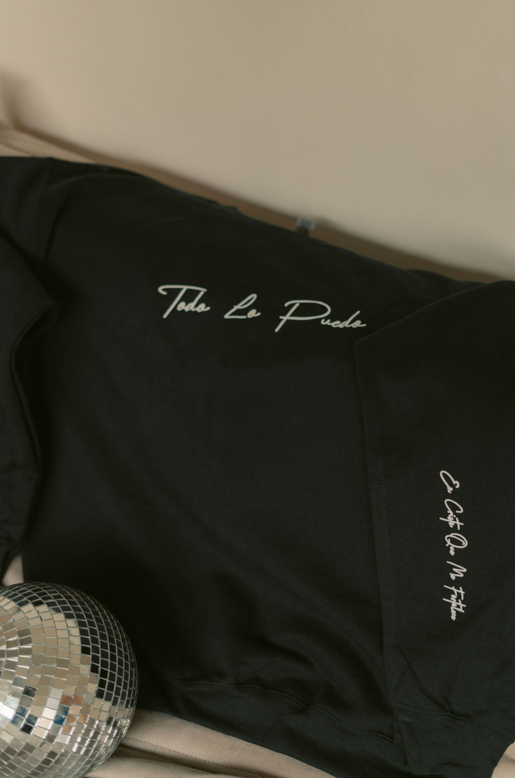 Todo Lo Puedo Sweatshirt